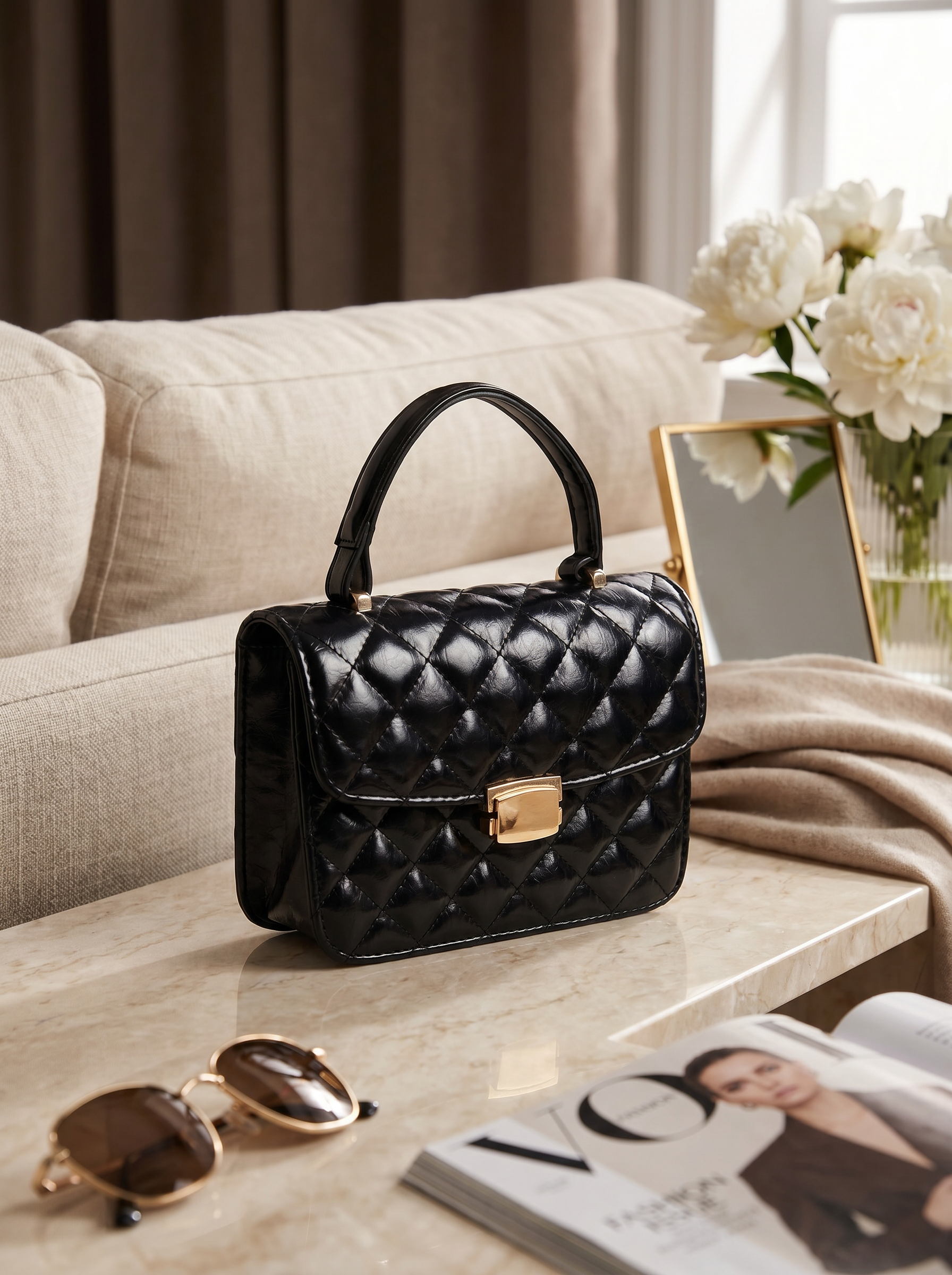 BONA Gold Zincir Charm Detaylı El Çantası